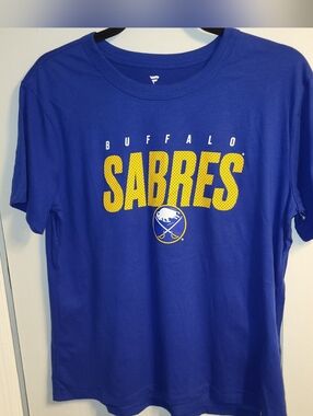 Fanatics NHL Buffalo Sabres Hockey Womens Size MEDIUM Blue TShirt NWOT